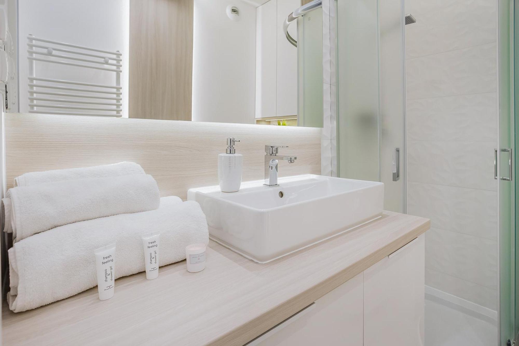Mia Centrum Wroclaw Ngoại thất bức ảnh